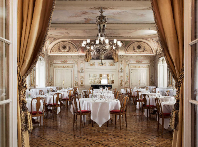 0030_Kronenhof_Pontresina_Schoene Aussichten Touristik_Grand Restaurant